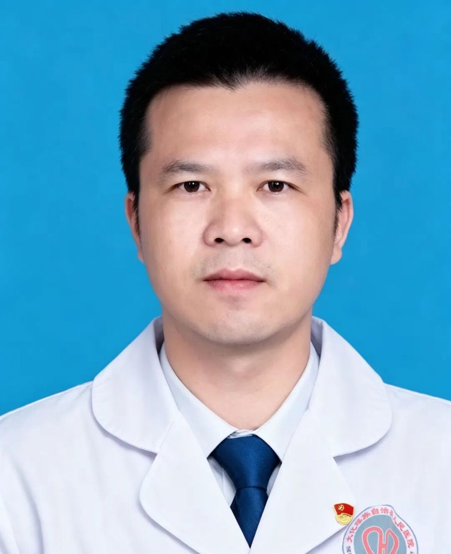 名医推送 | 外科副主任医师 覃波